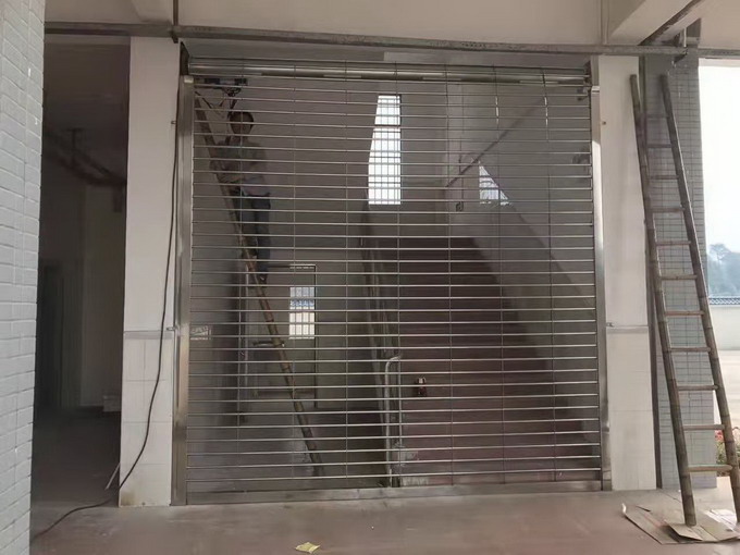 不銹鋼卷閘門 不銹鋼卷閘門