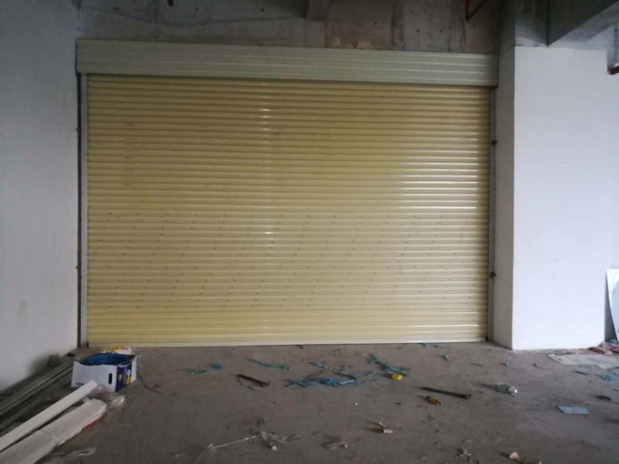 電動(dòng)卷閘門(mén).jpg 電動(dòng)卷閘門(mén).jpg